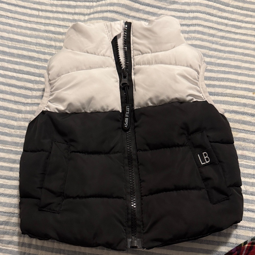 Little Bipsy Black and White vest size 0-6 month